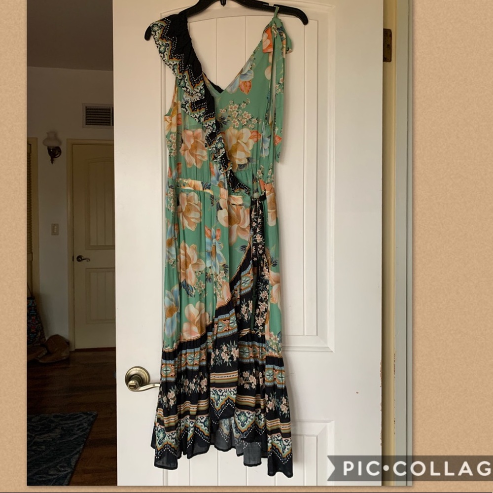 🐠SOLD🐠Farm Rio Anthropologie Monica Dress NWT!